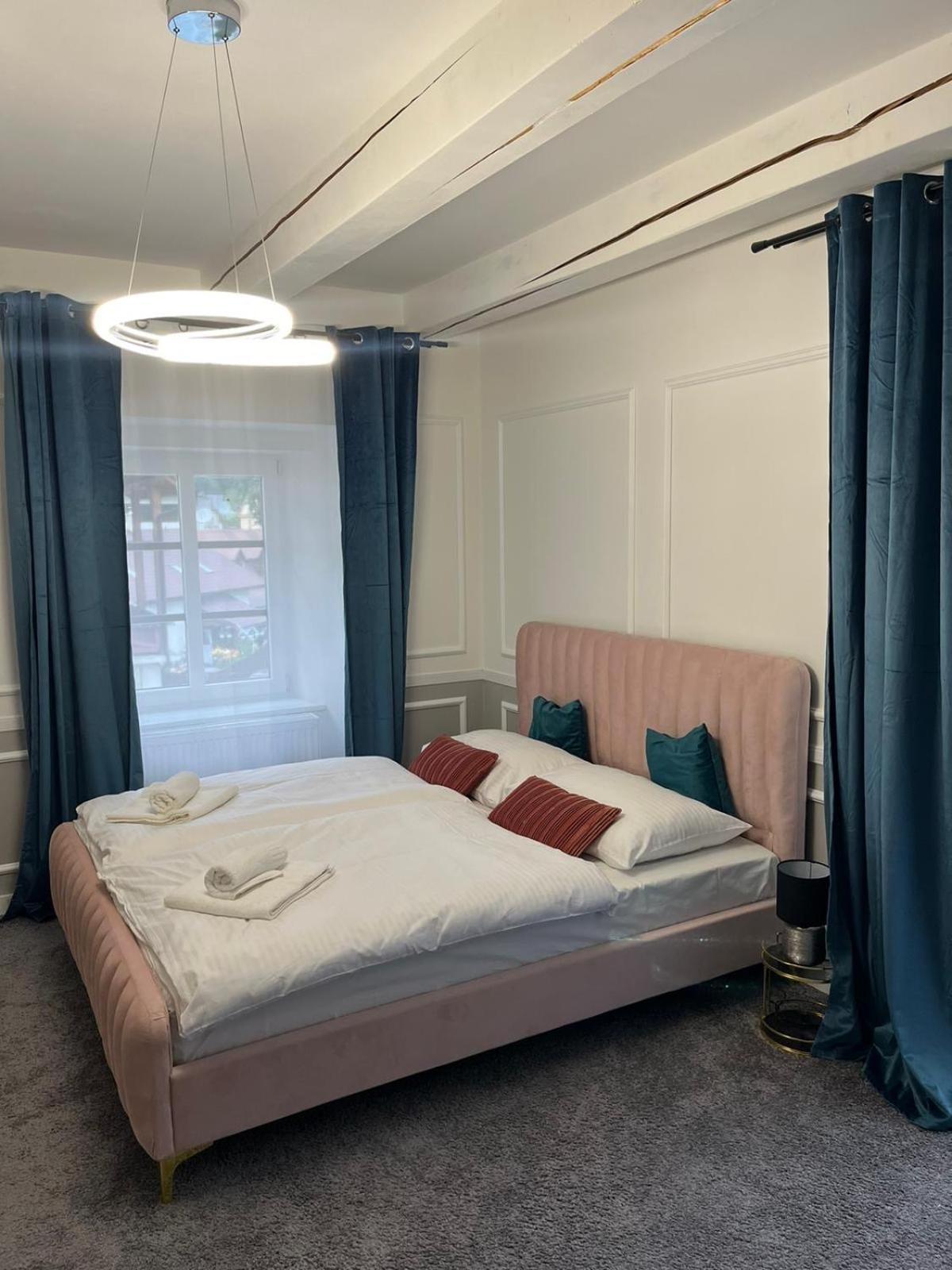 Boutique Hotel Posta Rl Oravsky Podzamok Buitenkant foto