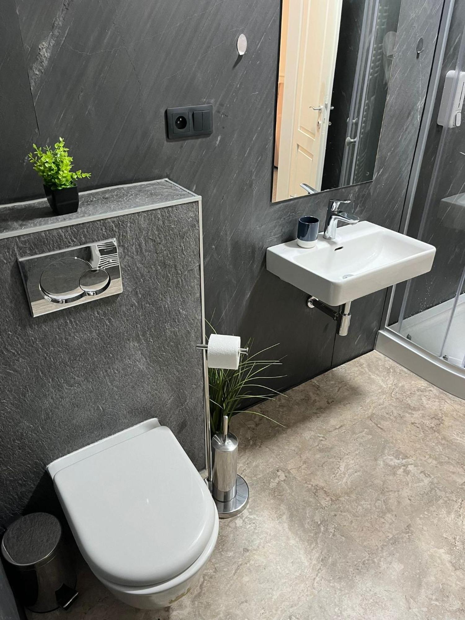 Boutique Hotel Posta Rl Oravsky Podzamok Buitenkant foto