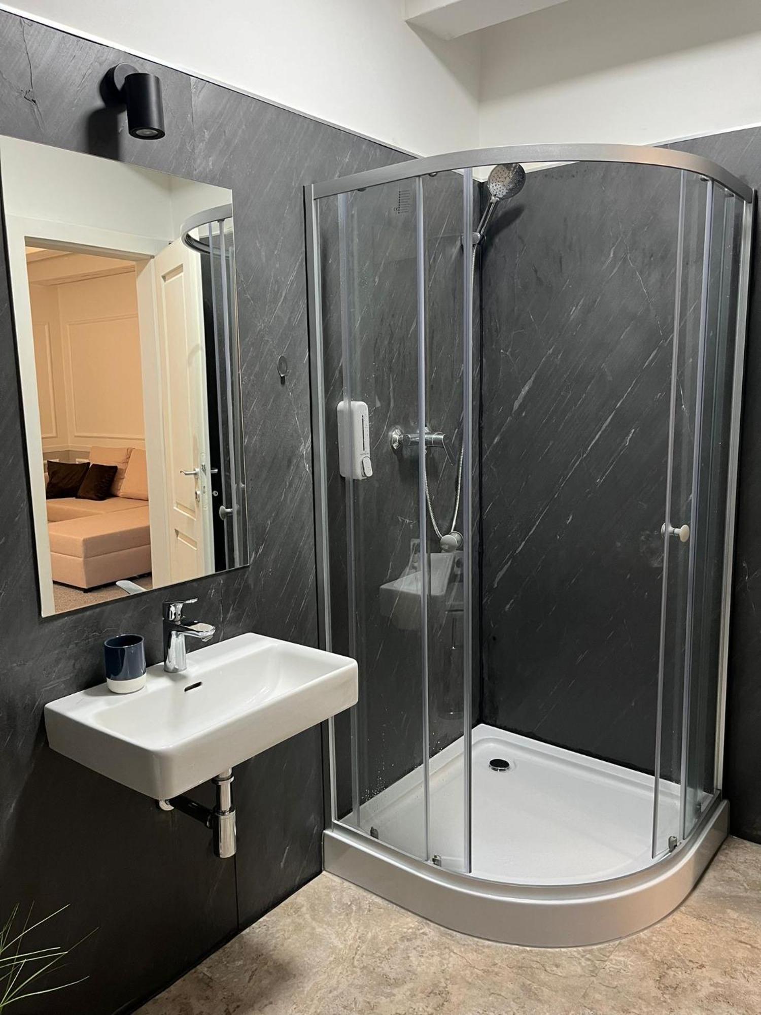 Boutique Hotel Posta Rl Oravsky Podzamok Buitenkant foto