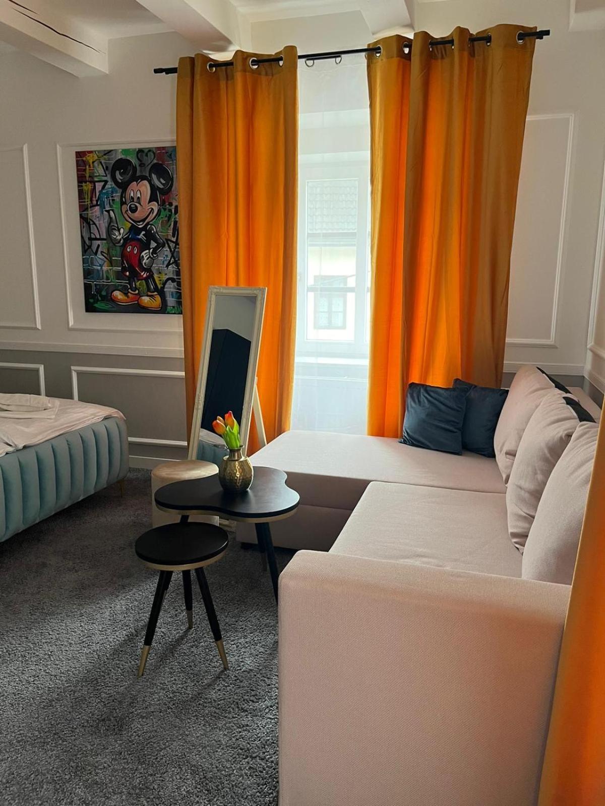 Boutique Hotel Posta Rl Oravsky Podzamok Buitenkant foto
