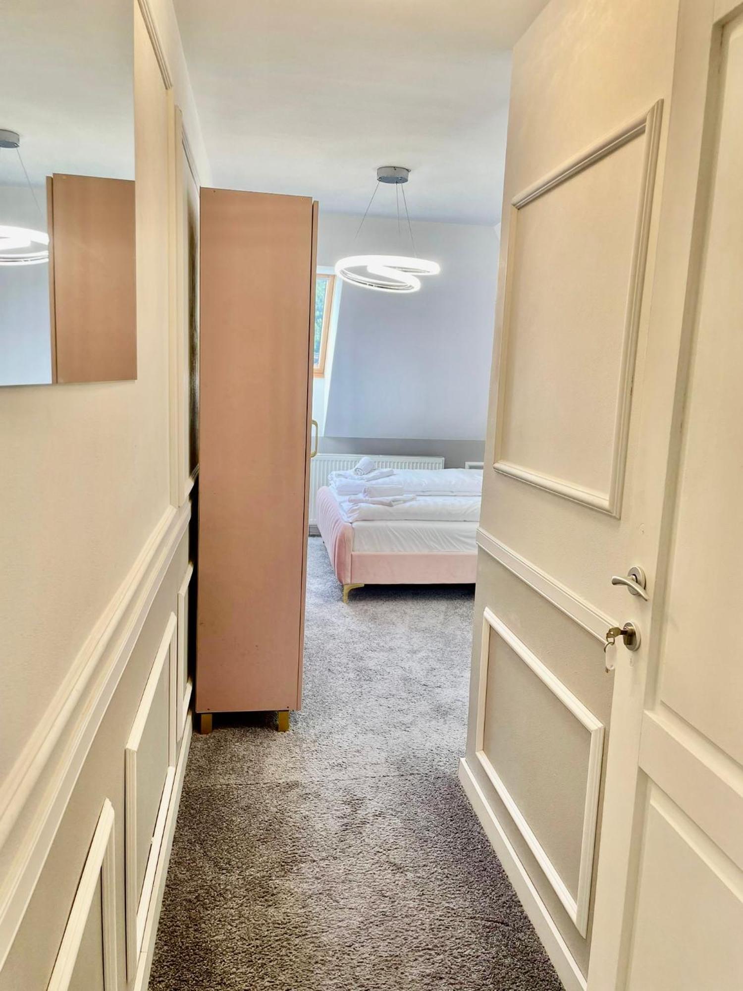 Boutique Hotel Posta Rl Oravsky Podzamok Buitenkant foto