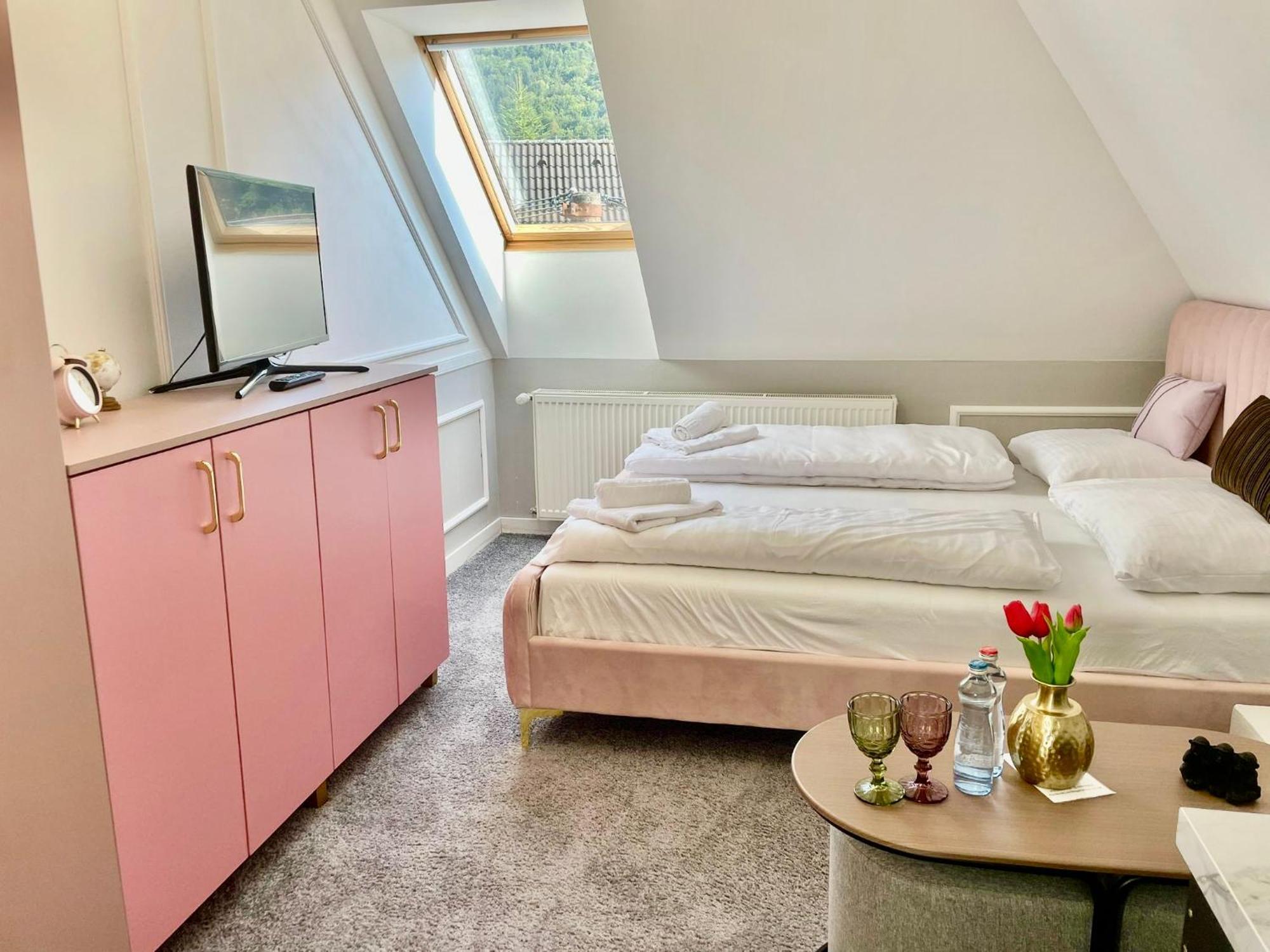 Boutique Hotel Posta Rl Oravsky Podzamok Buitenkant foto