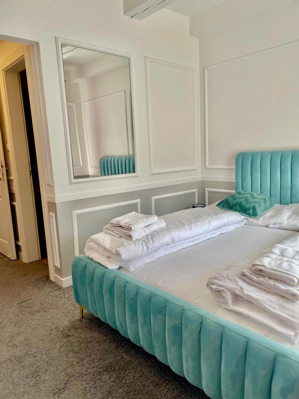 Boutique Hotel Posta Rl Oravsky Podzamok Buitenkant foto